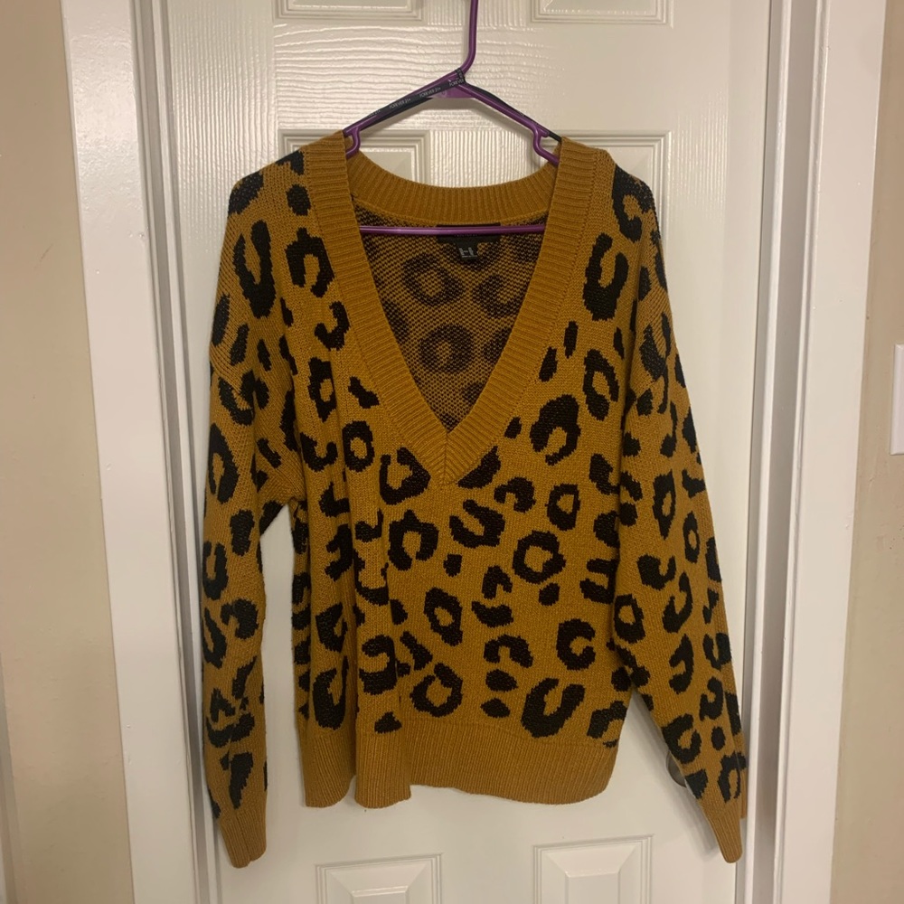 Plus size V-neck sweater from Forever 21